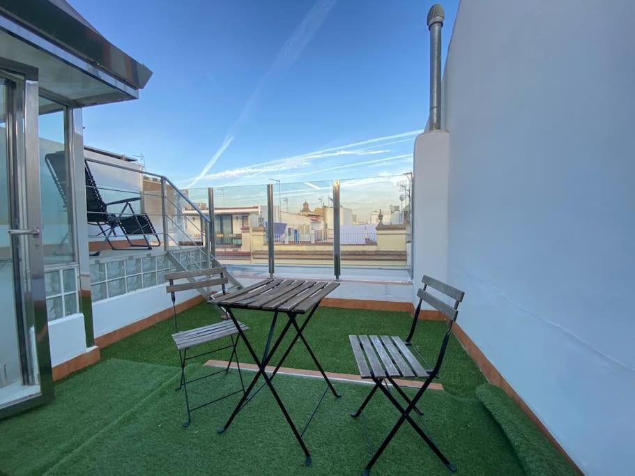 Luxury Complete Building In The Heart Of إشبيلية المظهر الخارجي الصورة